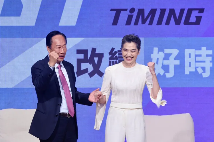 郭台銘昨宣布賴佩霞擔任副手。資料照片/林林攝