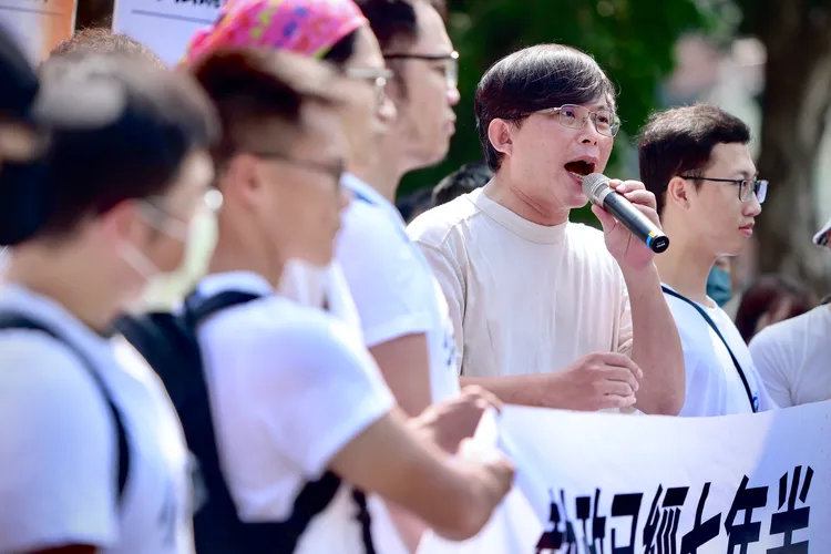 黃國昌批評政府一再敷衍人民，承諾跳票。林林攝