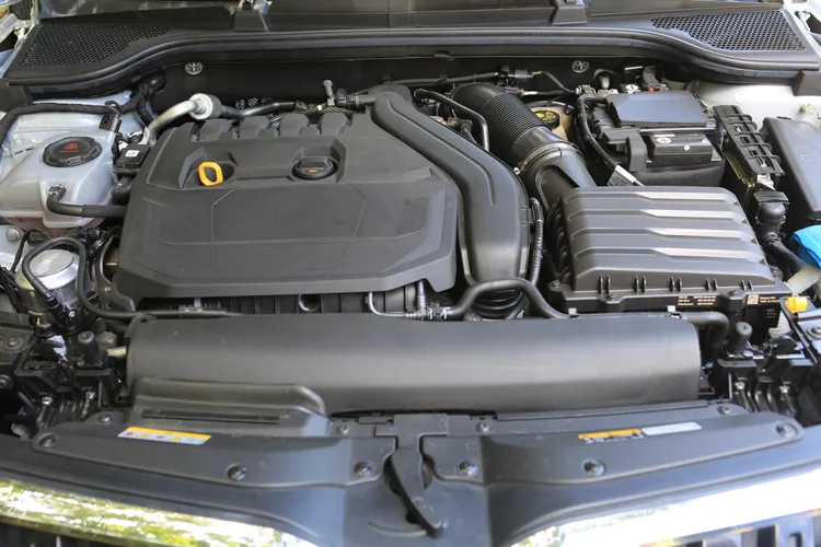 這具1.5TSI EVO渦輪動力，除了運轉成熟細膩、中低轉速出力暢快，另一重點就是配上ACT二汽缸休止，讓它達到17.6km/L的漂亮油耗。