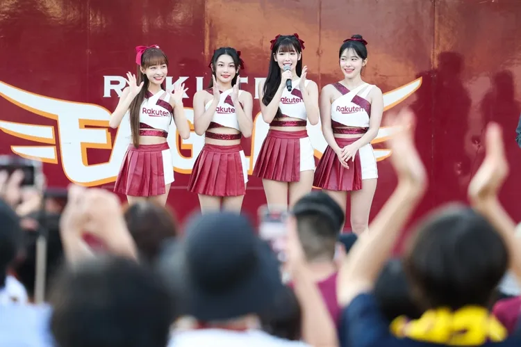 樂天女孩在日本擁有高人氣。   樂天桃猿提供