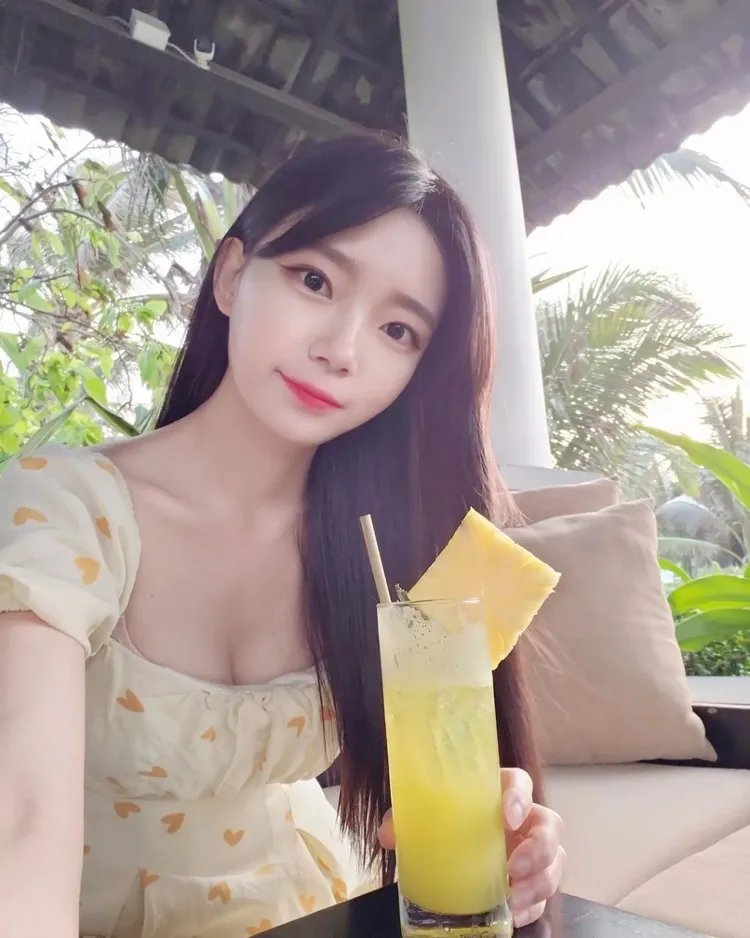 韓國網紅「MAY五月」。翻攝「MAY五月」的IG