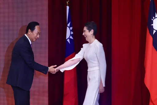 不知賴佩霞有美國籍?郭辦這樣說 提「宋楚瑜副手」前例喊來得及放棄