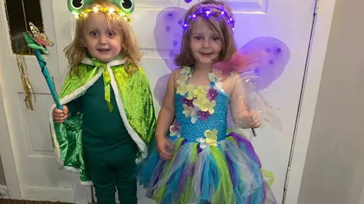 半夜溜進玩具箱睡覺 4歲龍鳳胎「相擁窒息雙亡」