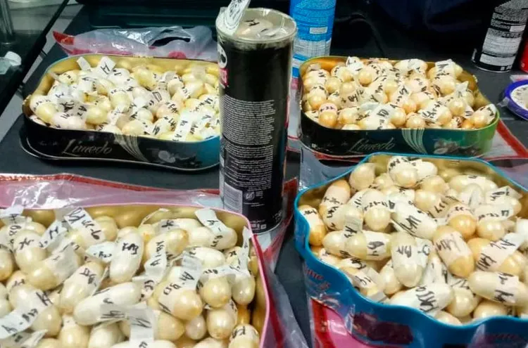 菲律賓海關公布查獲的毒品。翻攝海峽時報