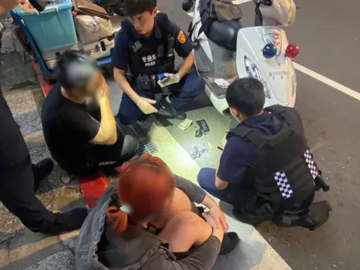 北市男太鬼祟「這東西」還外露 警攔查起獲3把槍