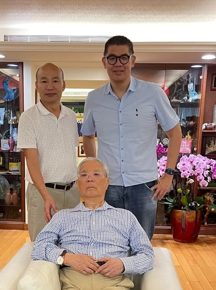 87歲連戰近況曝光！翻攝連勝文臉書