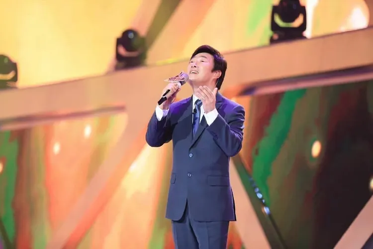 費玉清超有愛心，對毛小孩捐款已逾800萬。翻攝自臉書