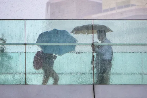 海葵晚間8時高雄出海!未來6小時可能減為輕度颱風 本島估明下半天脫離暴風圈