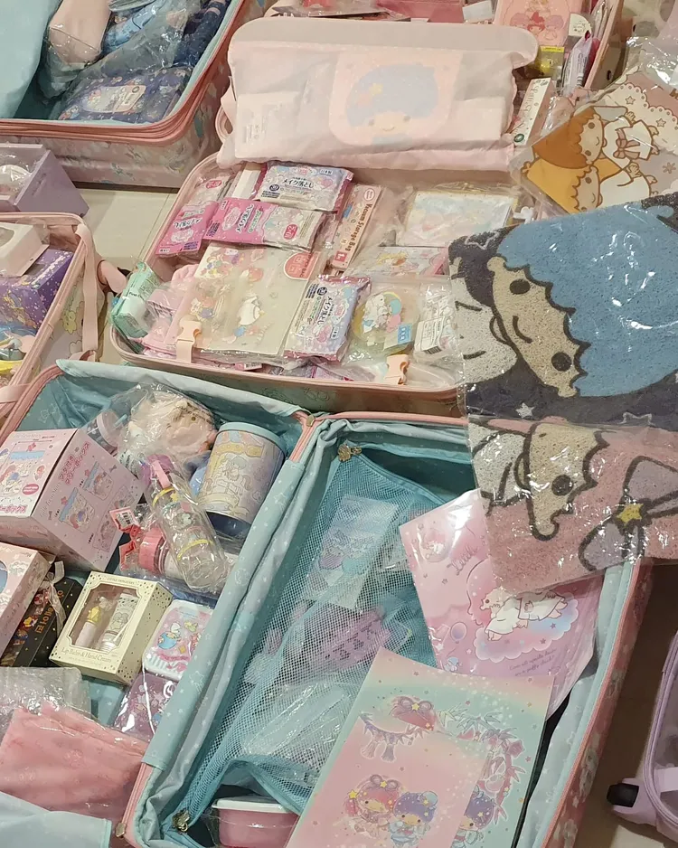 寇乃馨收藏Kikilala雙子星相關產品，數量驚人。翻攝自寇乃馨臉書