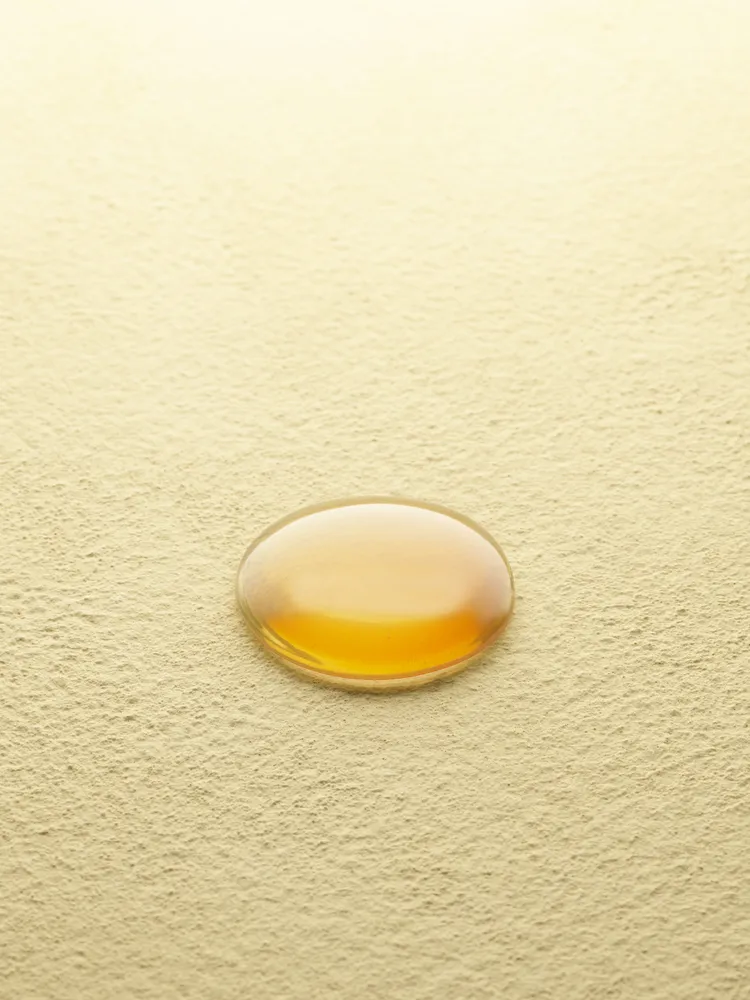 Hair Rituel by Sisley賦活重生水潤洗髮精質地。品牌提供