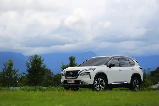 壹苹试驾|Nissan国产X-Trail轻油电不容小觑 1.5涡轮同级马力王 + Level 2牛肉颇大块