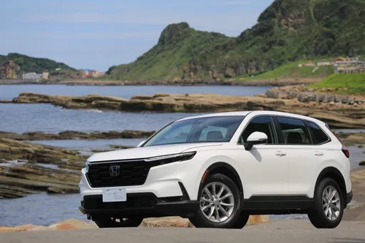 從2017夯到2023！這台休旅被網友讚爆：「放眼望去真的路上都是它！」