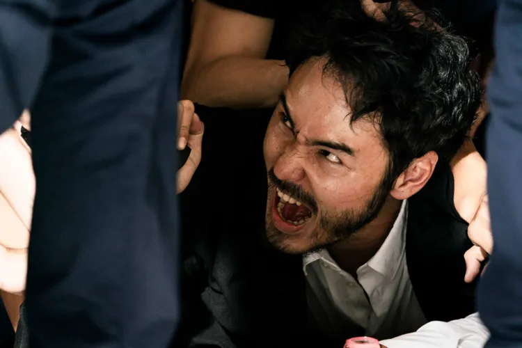 阮經天在片中極度黑化毫不留情。一種態度電影股份有限公司提供
