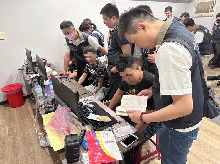 檢警調破獲戀愛詐騙集團。調查局新北市調查處提供