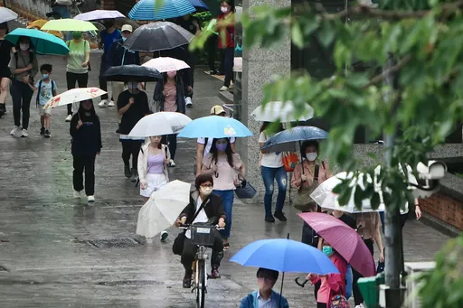 各地賞月機率曝！明天中秋雨紛紛　下周恐有颱風生成
