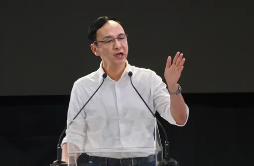 朱立倫嗆賴清德沒請假「每天搞選舉」　綠拿「換柱」酸：沒當過副總統才在意