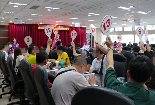 愛馬仕凱莉包56萬入手！執行署拍賣扣押豪車、名牌包　原物主竟是這2人