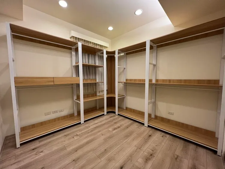 更衣間。翻攝臉書「李蒨蓉 Lee Chien Rong 」