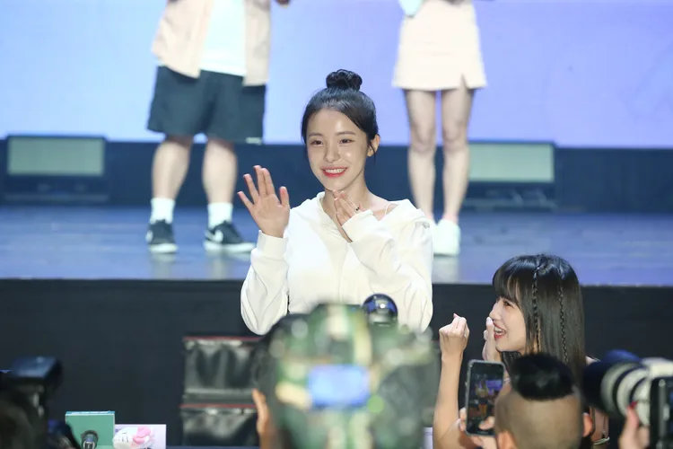 李多慧秀長串中文鼓勵參賽者。台啤永豐雲豹籃球隊提供