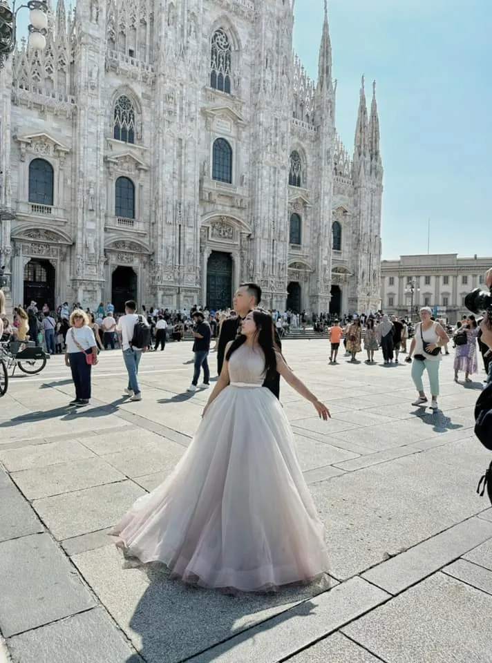 天后闆妹在粉絲頁和IG上分享婚紗美照與影片。翻攝《天后闆妹》粉絲頁