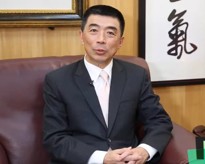 警政署前副署長劉柏良今年1月退休後，6月就被基泰建設延攬為副董事長。