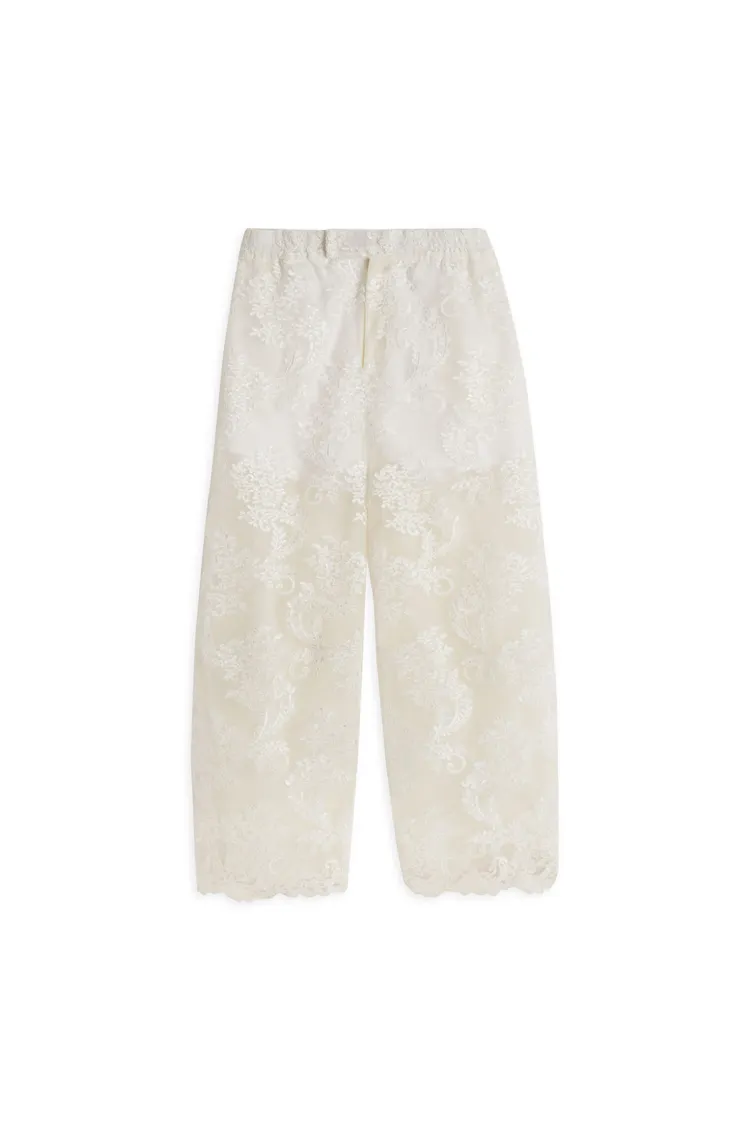 Simone Rocha男裝蕾絲寬褲，3萬6500元。品牌提供