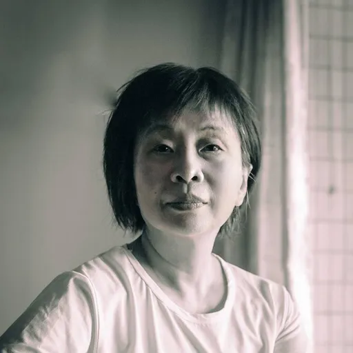 李昂貼照公審2女不讓座！還嘲諷這句話　律師：散發出莫名的腐敗味