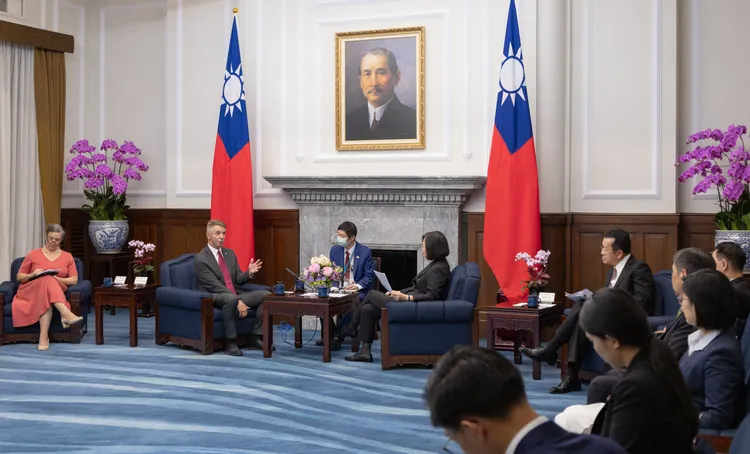 雙邊會談。總統府提供