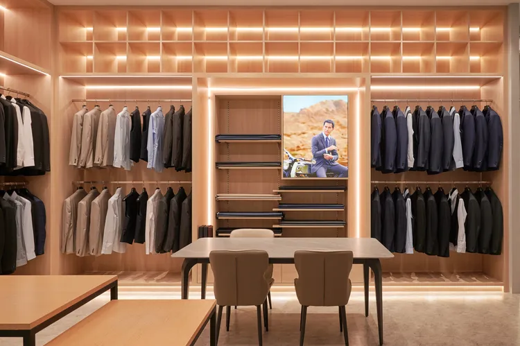 嘉裕全新概念店採用木質調呈現。品牌提供