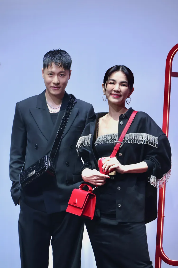 周湯豪（左）、Ella（右）一同現身為ROBINMAY代言。林林攝