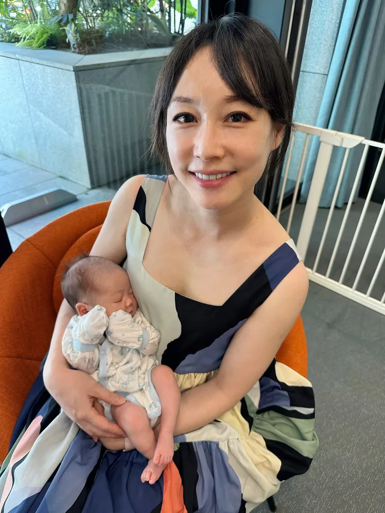 吳宇舒產後初期嚴重脹奶，一度痛到崩潰哀號「哺乳才是最嚴重的情緒勒索」。翻攝吳宇舒臉書