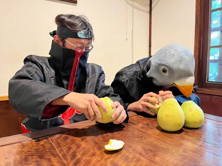 江肇國合體在地網紅台灣帝雉，cosplay日本知名漫畫《火影忍者》角色。翻攝畫面