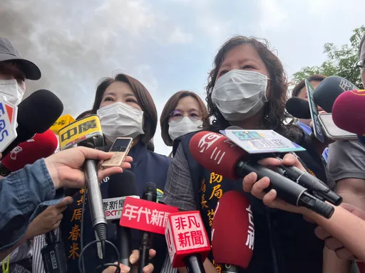 屏東爆炸|射水後爆炸?消防局長許美雪口誤惹議 周春米說話了