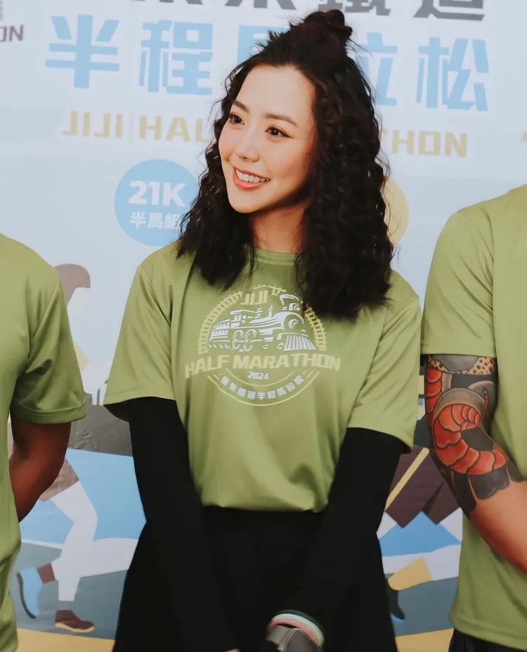 宋城希清新健康的運動女神形象，時常在社群帶領女性往身心靈健康思考。齊石提供