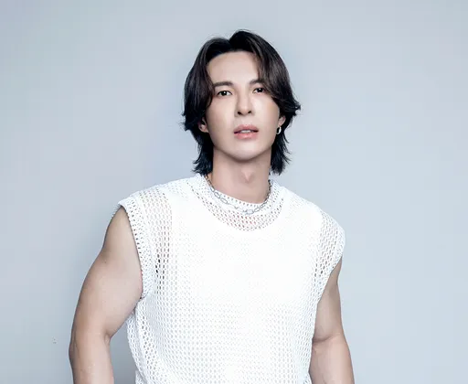 陳勢安師弟為藝術犧牲剪去秀髮 下一秒劇情大翻轉竟是演「人狗戀」