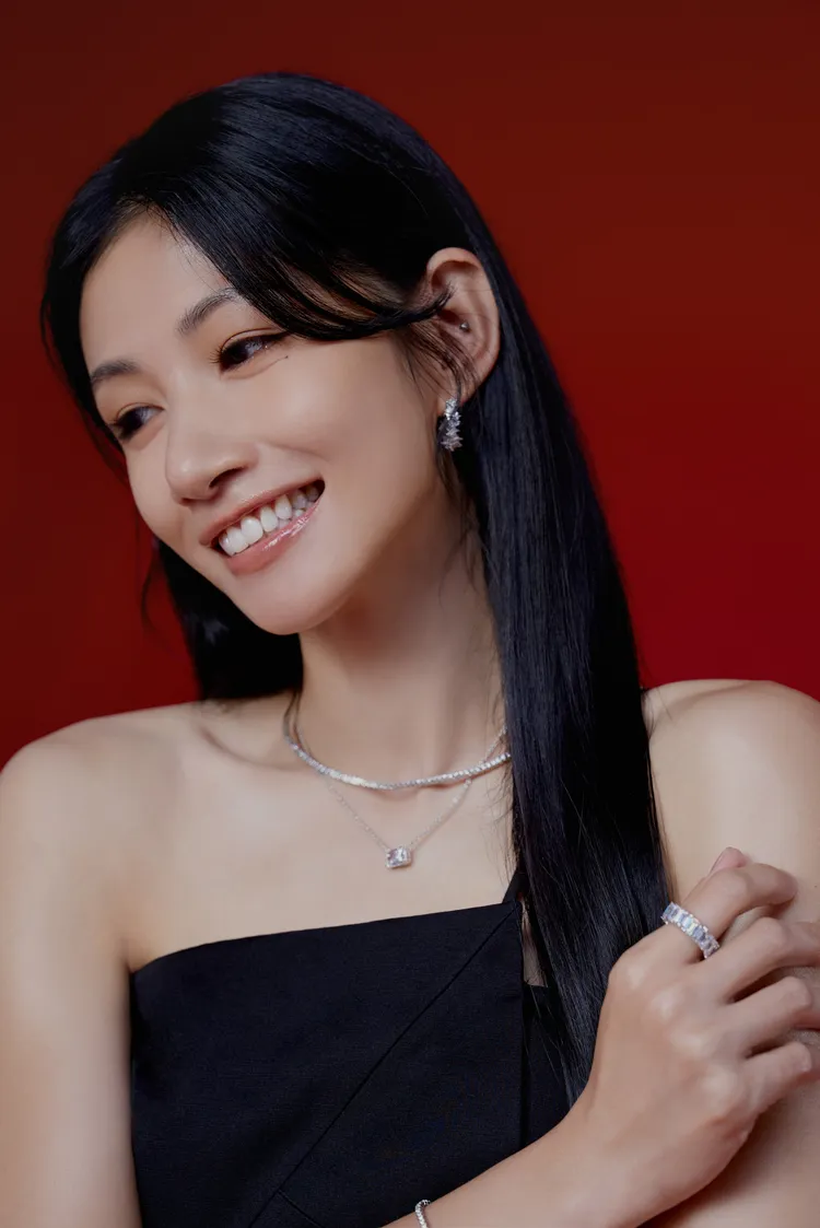 李千娜為原聲帶獻唱。華納音樂提供