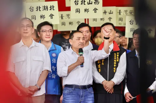 侯柯配最新民调破4成!首度击败赖萧配 侯友宜说话了