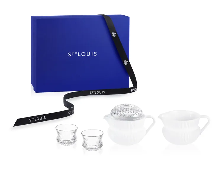 中式茶壺禮盒，3萬6600元。品牌提供