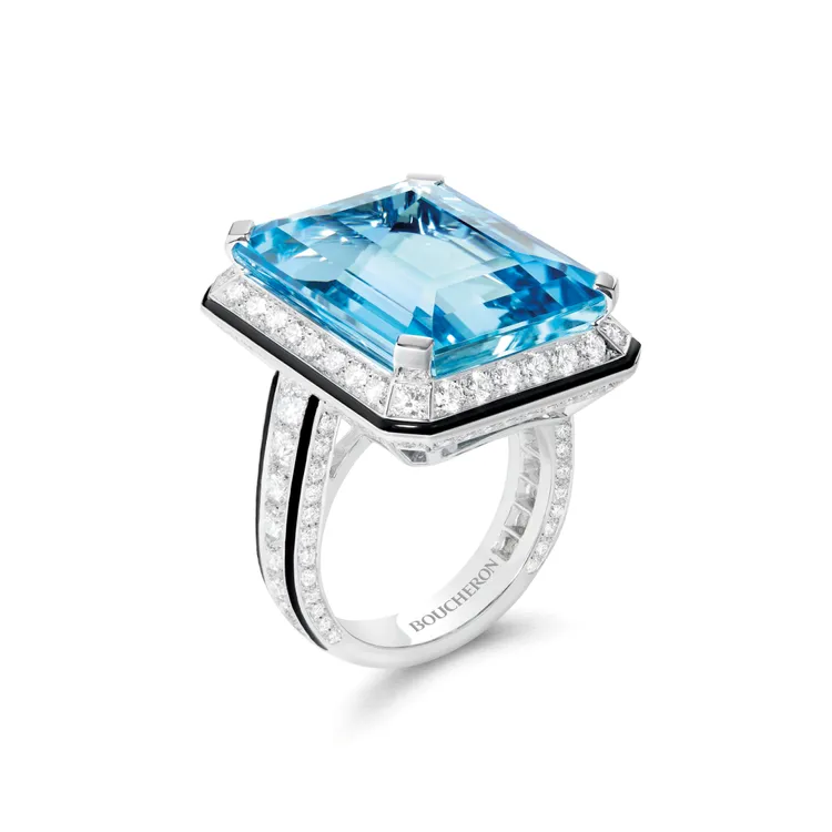 昆凌今佩戴的Vendom Liseré戒指，530萬元。品牌提供