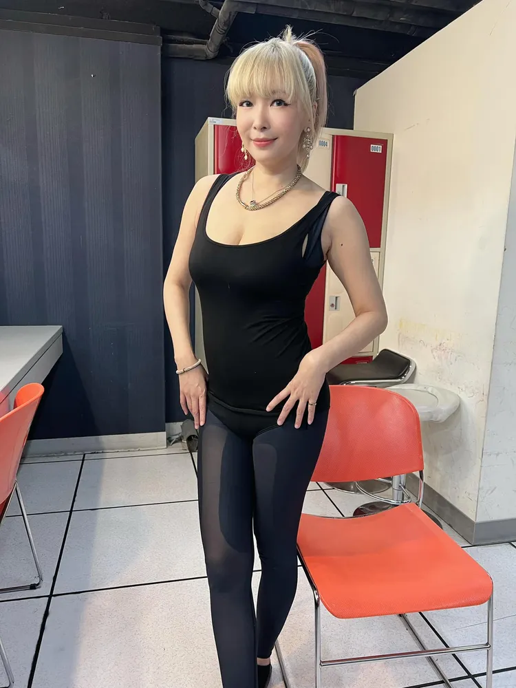 Makiyo離婚後瘦了一大圈，越來越自信美麗。翻攝《Makiyo new 川島茉樹代》粉絲頁