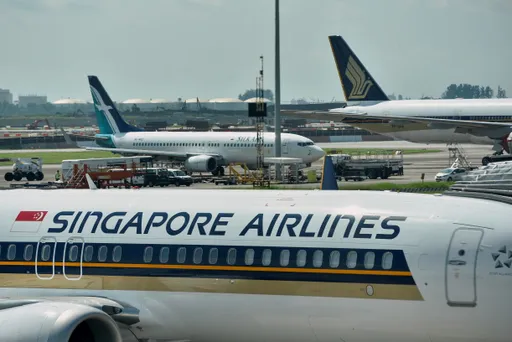 關了8小時!新加坡航空客機滯留上海機場 乘客需氧氣罩呼吸