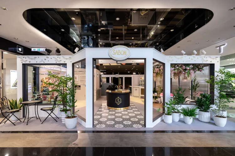 SABON磨法快閃店即日起至9月28日於台北新光三越A11夢幻登場。品牌提供