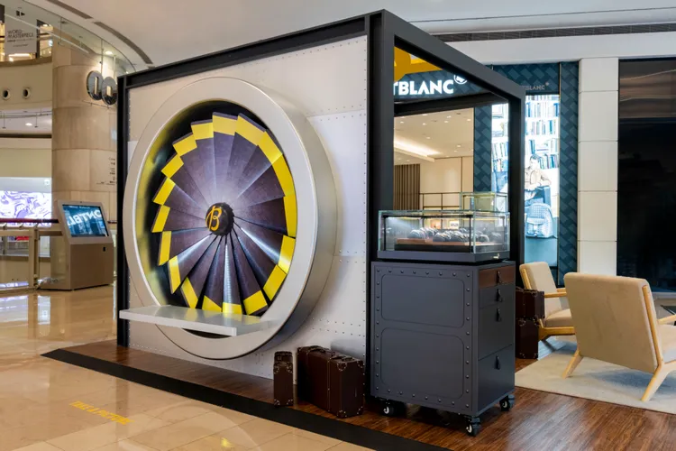 大型飛機渦輪引擎裝置。品牌提供