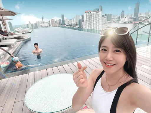 最美雙胞胎遊匈牙利 行李不見了!曝損失超慘:9天只能穿一件衣