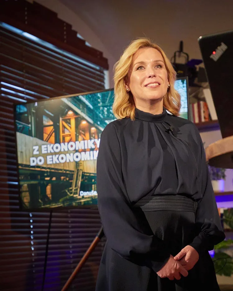 攝臉書fb@Danuše Nerudová