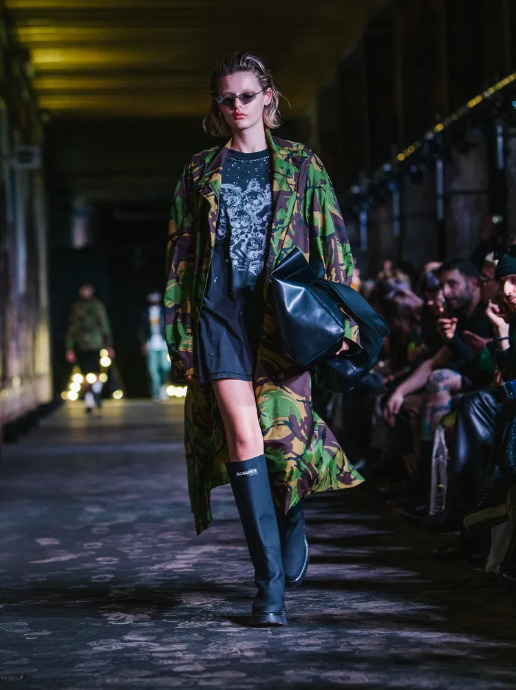 ALLSAINTS 2024春夏系列。品牌提供