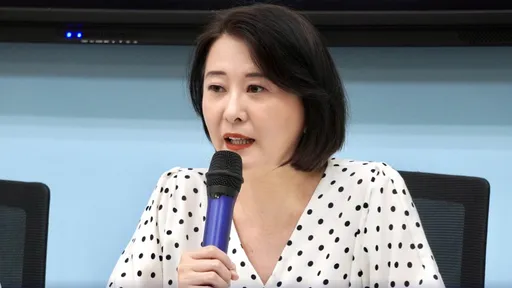 進口蛋爭議拉藍委救援 王鴻薇轟陳吉仲「我叫你黑箱補助1.7億嗎」