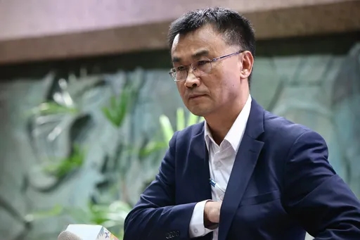 陳吉仲請辭獲准!國民黨痛斥「政務官最壞示範」 但昨天才喊不辭要掛布條