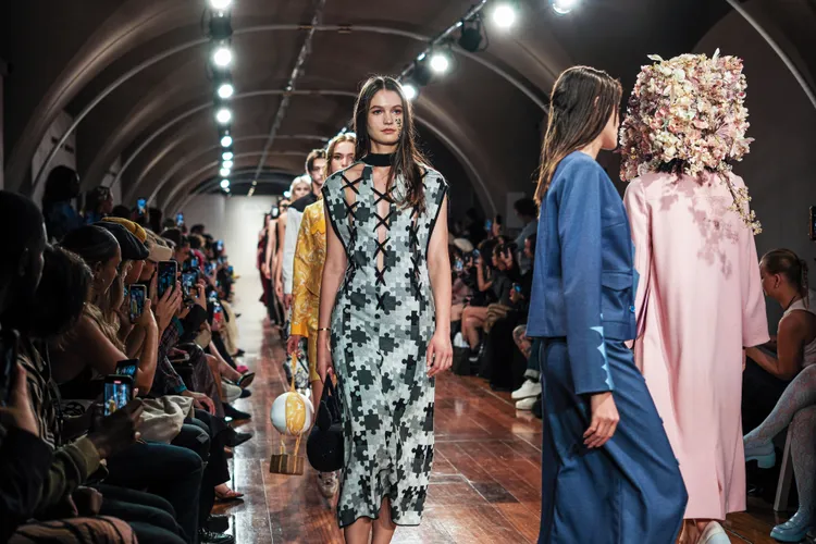 APUJAN 2024春夏系列。品牌提供