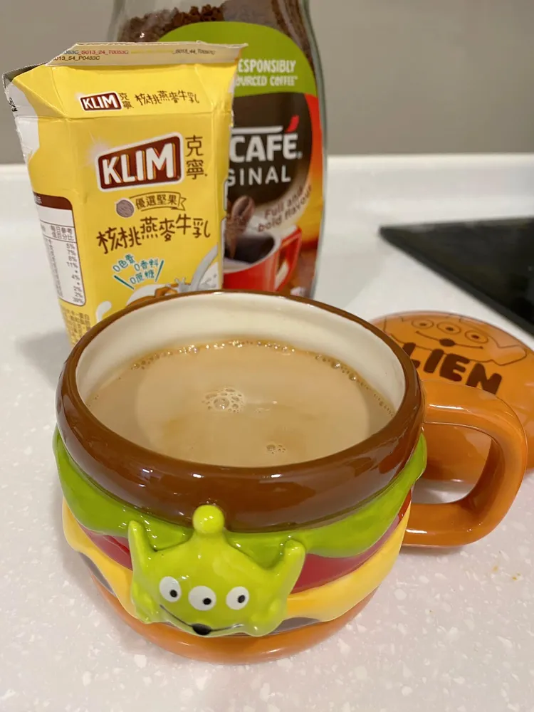 網友將這兩樣加一起「35元超好喝」。翻攝《Costco好市多 商品經驗老實說》社團